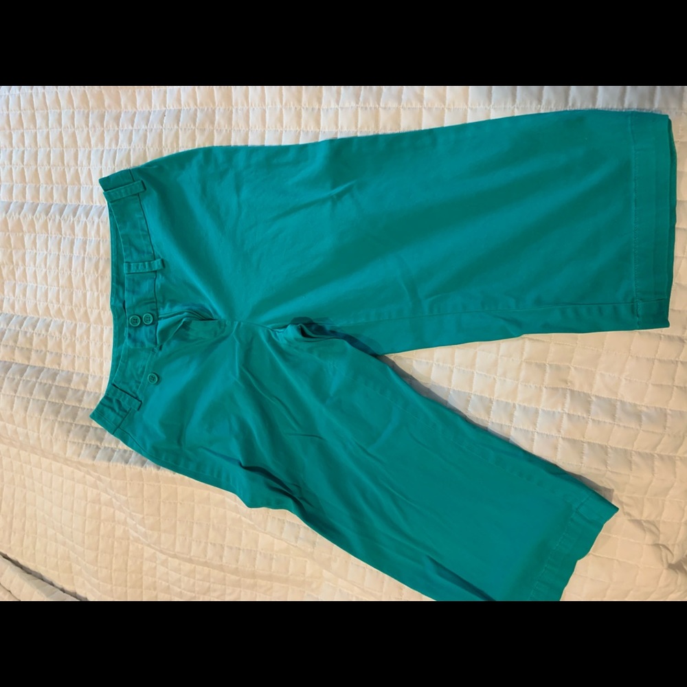 Capris- knee length